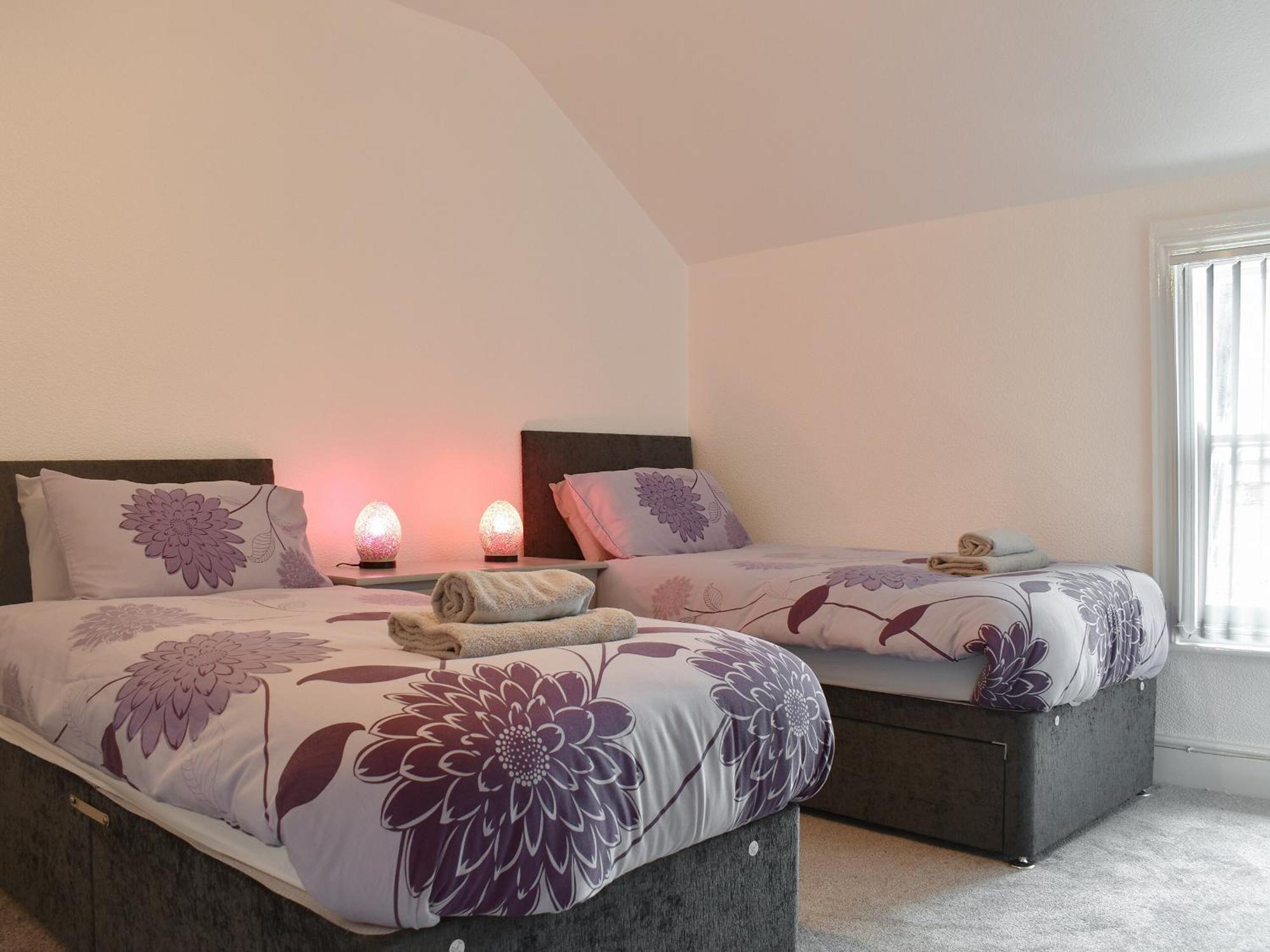 South Side Apartment Бринлингтон Экстерьер фото